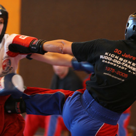 manustrophy07yamilekick.JPG