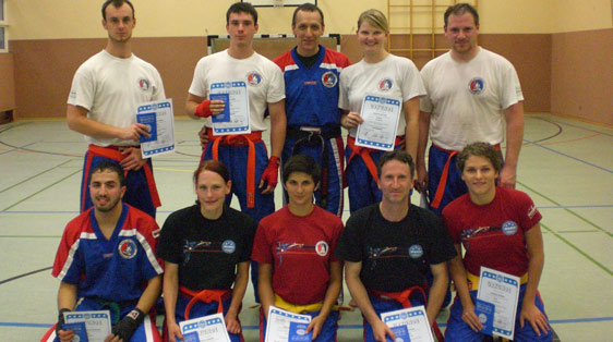 gurtelprufung-290610-gruppenb-erw.jpg