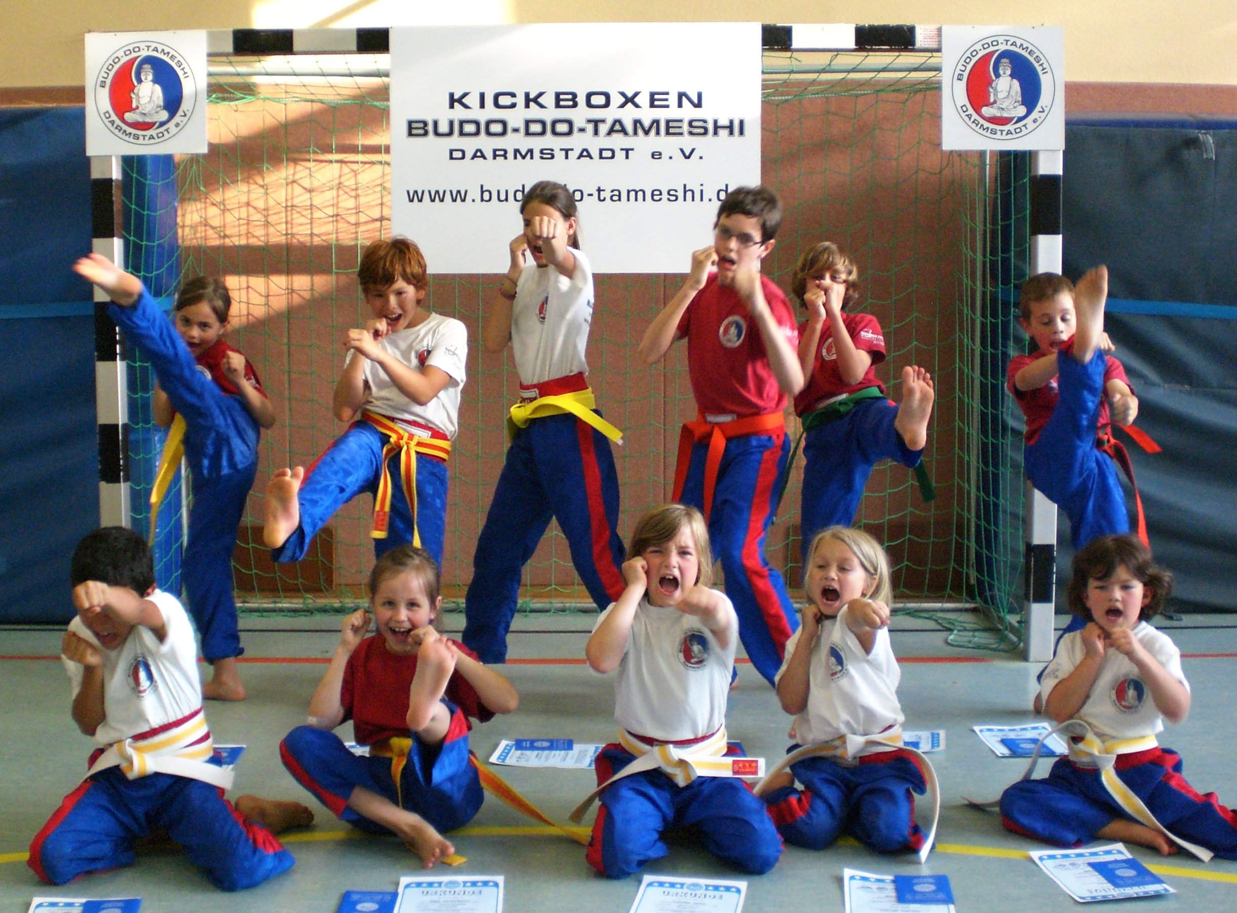 Gürtelprüfung 26.06.12 Gruppenb.2 Ki. Kindergruppe (Version: Kreativ)