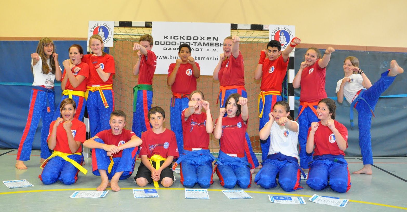 Gürtelprüfung 27.06.12 Gruppenb.2 Ju. Jugendgruppe (Version: Kreativ)