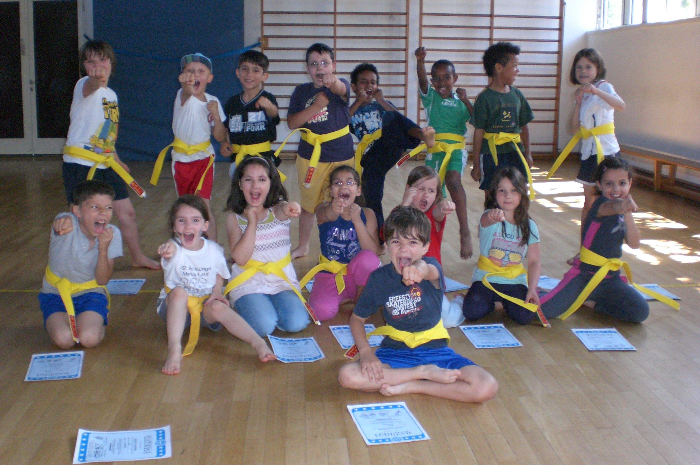 HHS 12 Grupperb.2a II Klasse 2a / Heinrich-Hoffmann-Schule  (Version: Kreativ)