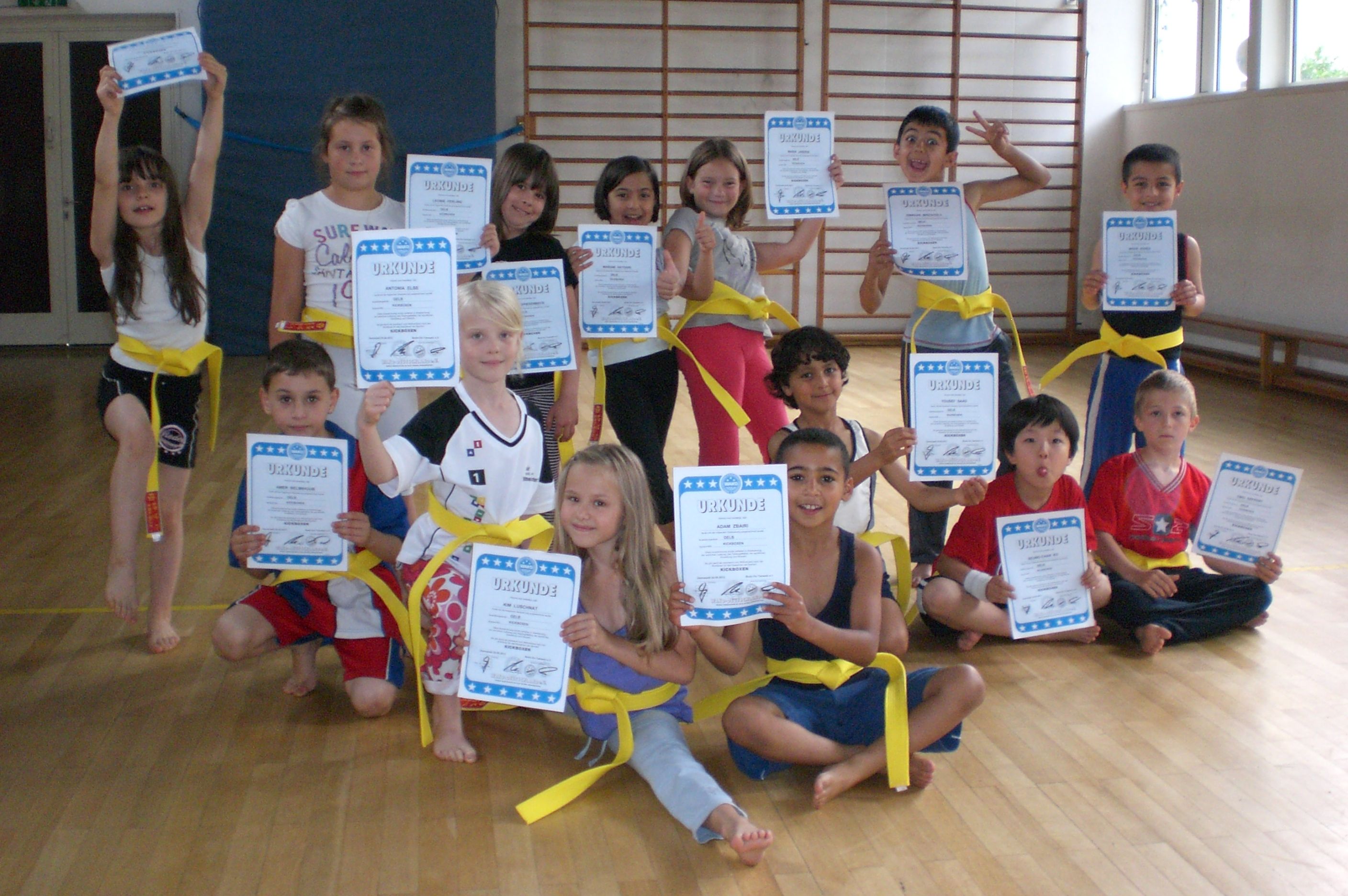 HHS 12 Grupperb.2b Klasse 2a / Heinrich-Hoffmann-Schule  (Version: Seriös)