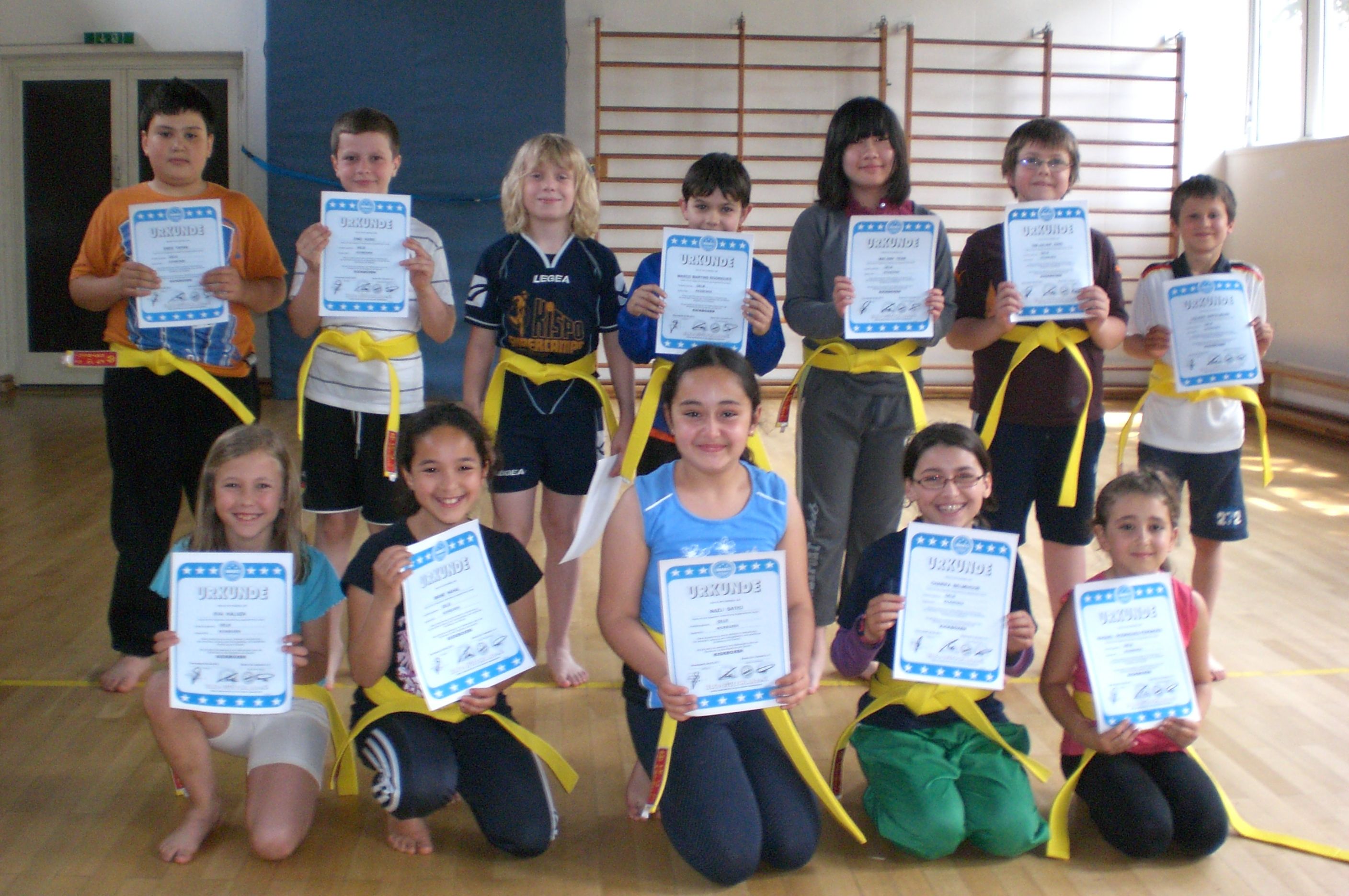 HHS 12 Grupperb.3b Klasse 3b / Heinrich-Hoffmann-Schule  (Version: Seriös)