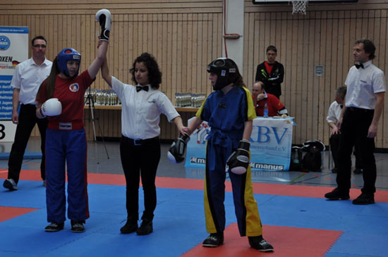Challenge Serie 13 2.KT Cristina siegt Cristina (links) siegt
