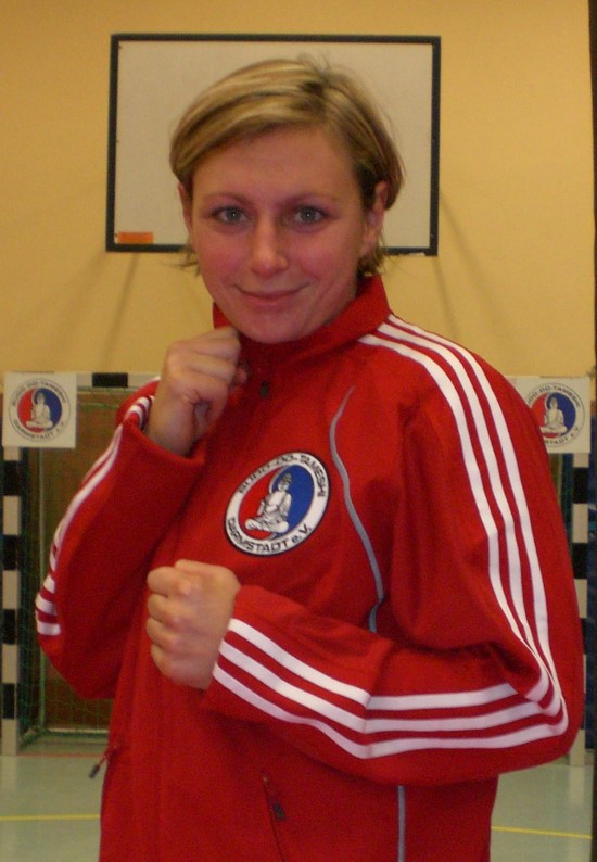 Jessica Brustbild 12