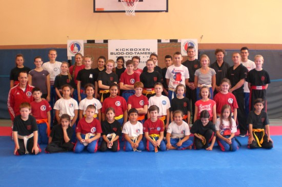 CIMG2710 Teilnehmer und Trainerteam des 2. Lehrgang für SV + Fallschule