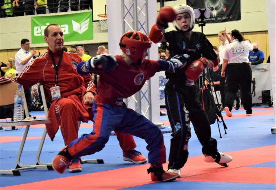 Samuel (links) trifft