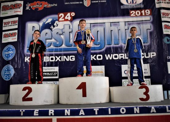 Samuel (mitte) gewinnt den World Cup in Rimini
