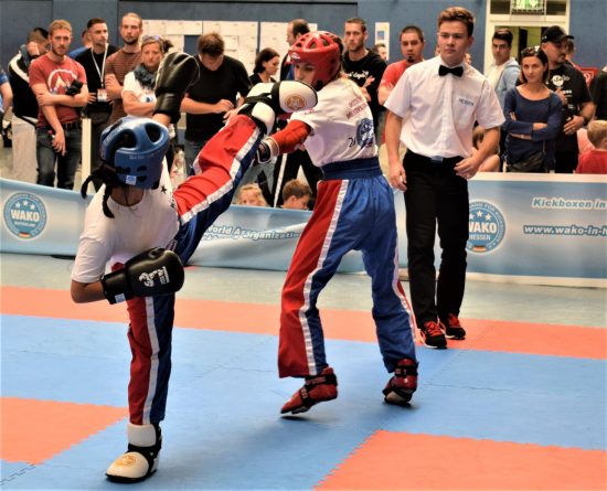 Vi (links) gewinnt 2x Silber